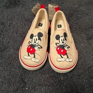 Mickey Slip on shoes! NWT